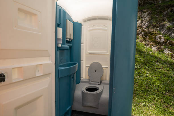 Portable restroom solutions in Cleveland, TX